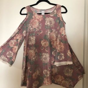 Cold shoulder floral top